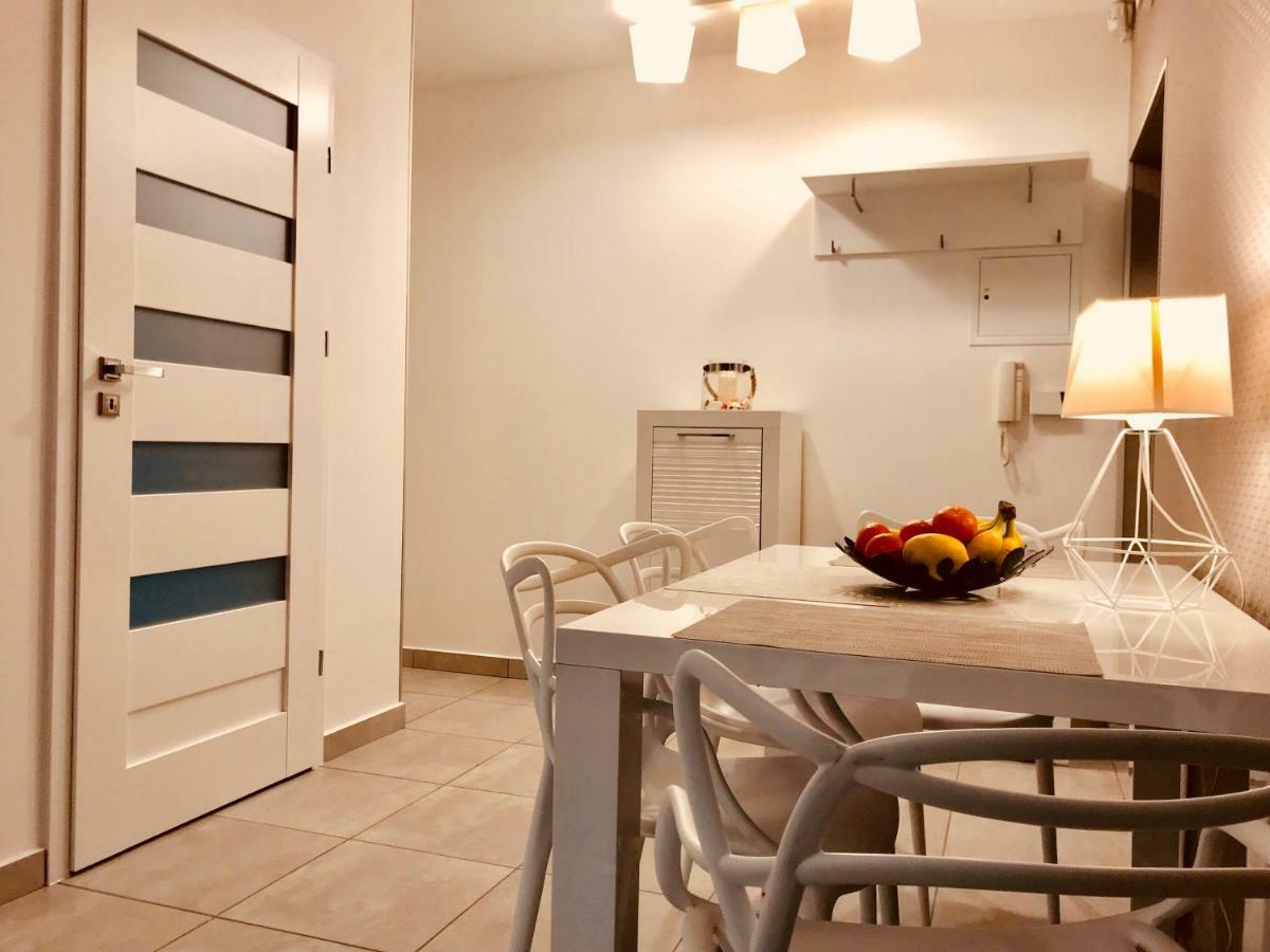 Apartamenty Aleksandry Apartament Przy Parku Свіноуйсьце Екстер'єр фото
